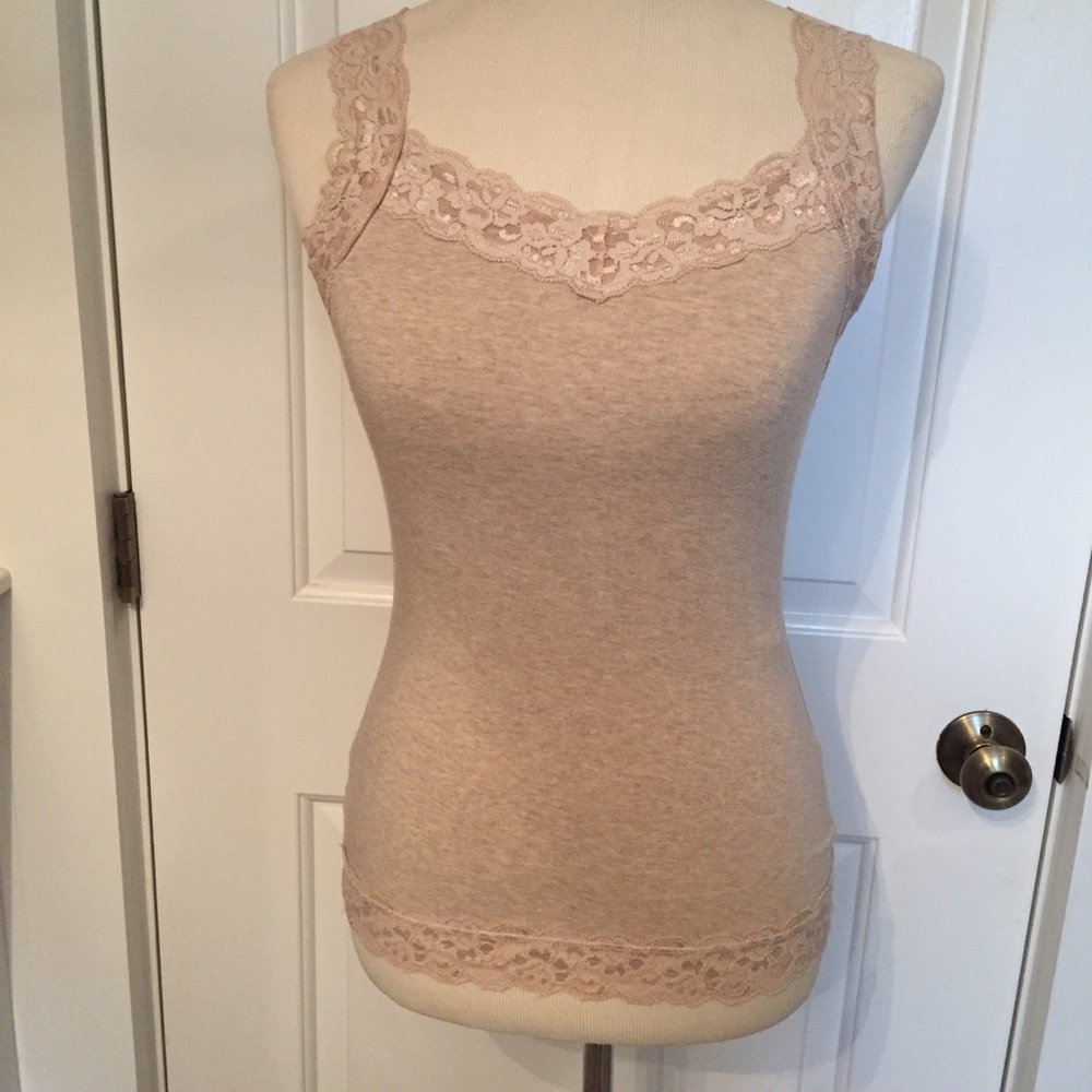 WHITE HOUSE BLACK MARKET TOP TANK CAMISOLE TAN LACE STRETCH SLEEVELESS Size XS